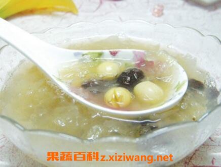 银耳莲子汤的功效作用
