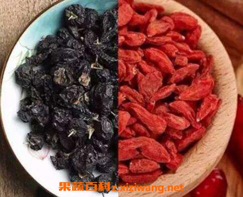 黑枸杞和红枸杞的区别