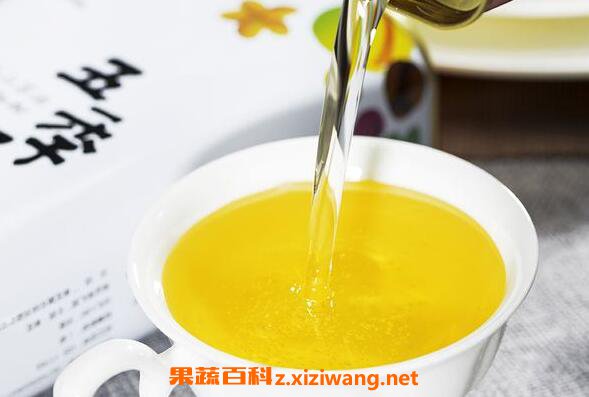 婴儿茶油的作用与功效 婴儿擦茶油有什么好处