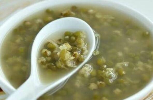绿豆汤的功效与作用 绿豆汤禁忌