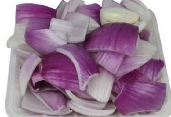 紫色洋葱怎么吃好吃 紫洋葱的食用方法