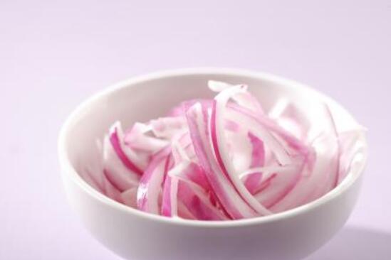 洋葱汁的功效与作用 洋葱汁什么时候喝最好