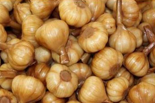 咸大蒜的功效与作用 吃咸大蒜的好处