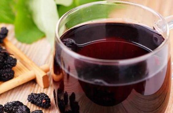 桑葚茶泡水喝的功效和作用