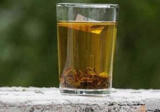 黄芩茶泡水喝有什么功效与作用