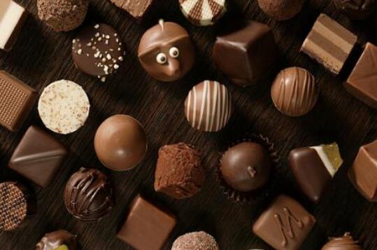 吃巧克力的好处有哪些 吃巧克力的坏处