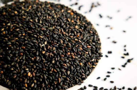 吃芝麻的好处和坏处 芝麻的功效与作用